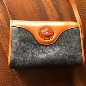 Small Vintage Dooney & Bourke shoulder purse